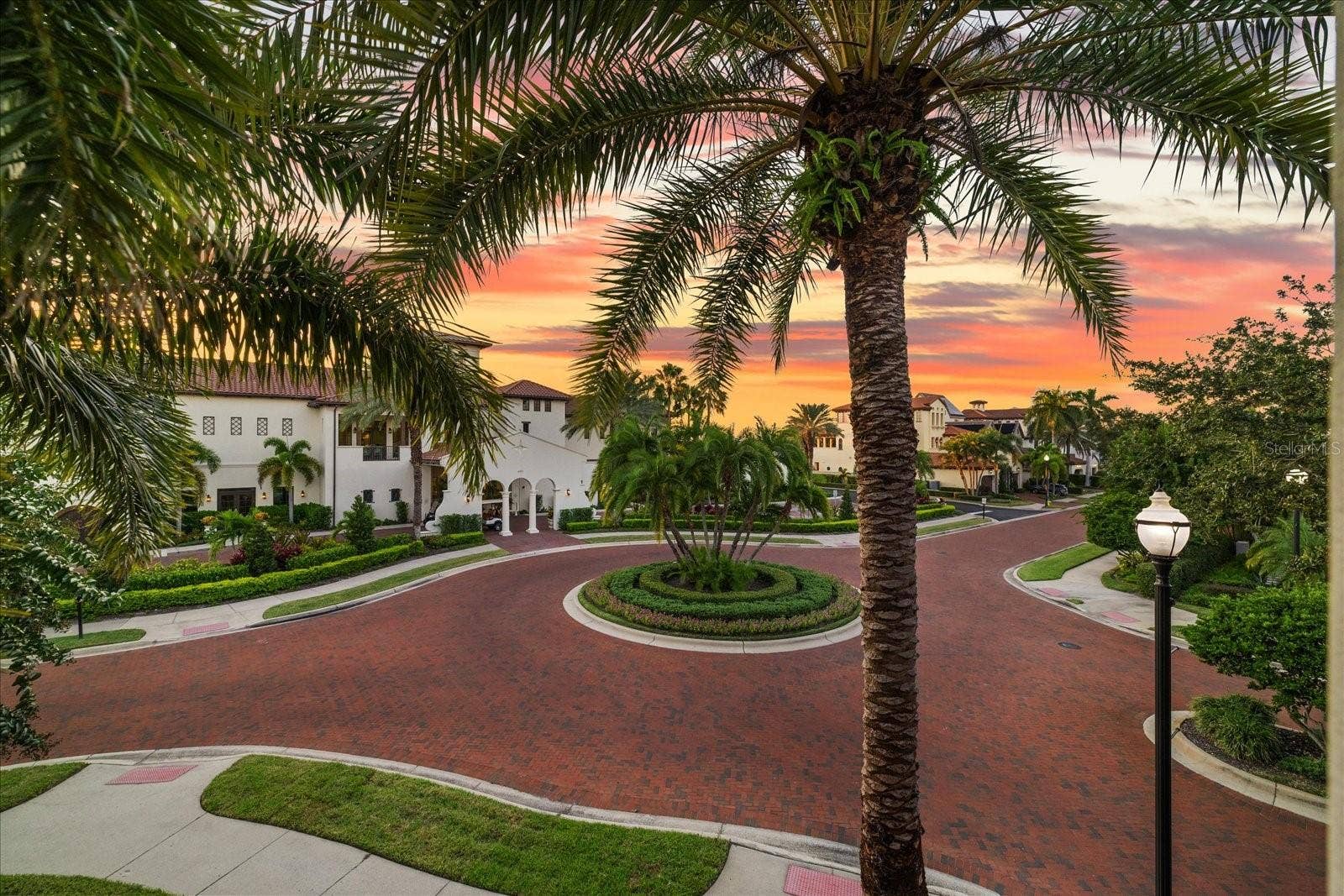 4912 YACHT CLUB, Tampa, FL 33616