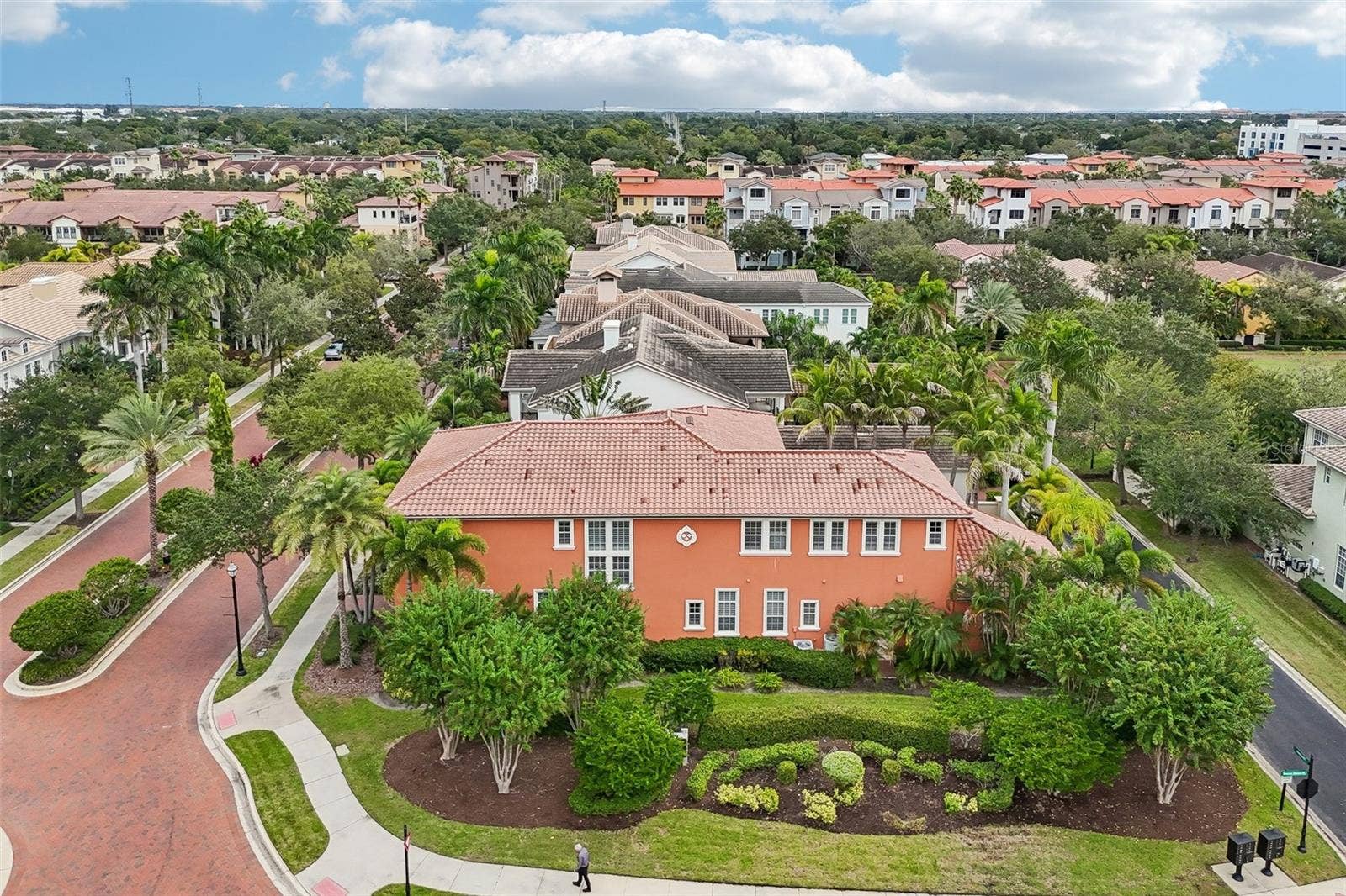 4912 YACHT CLUB, Tampa, FL 33616