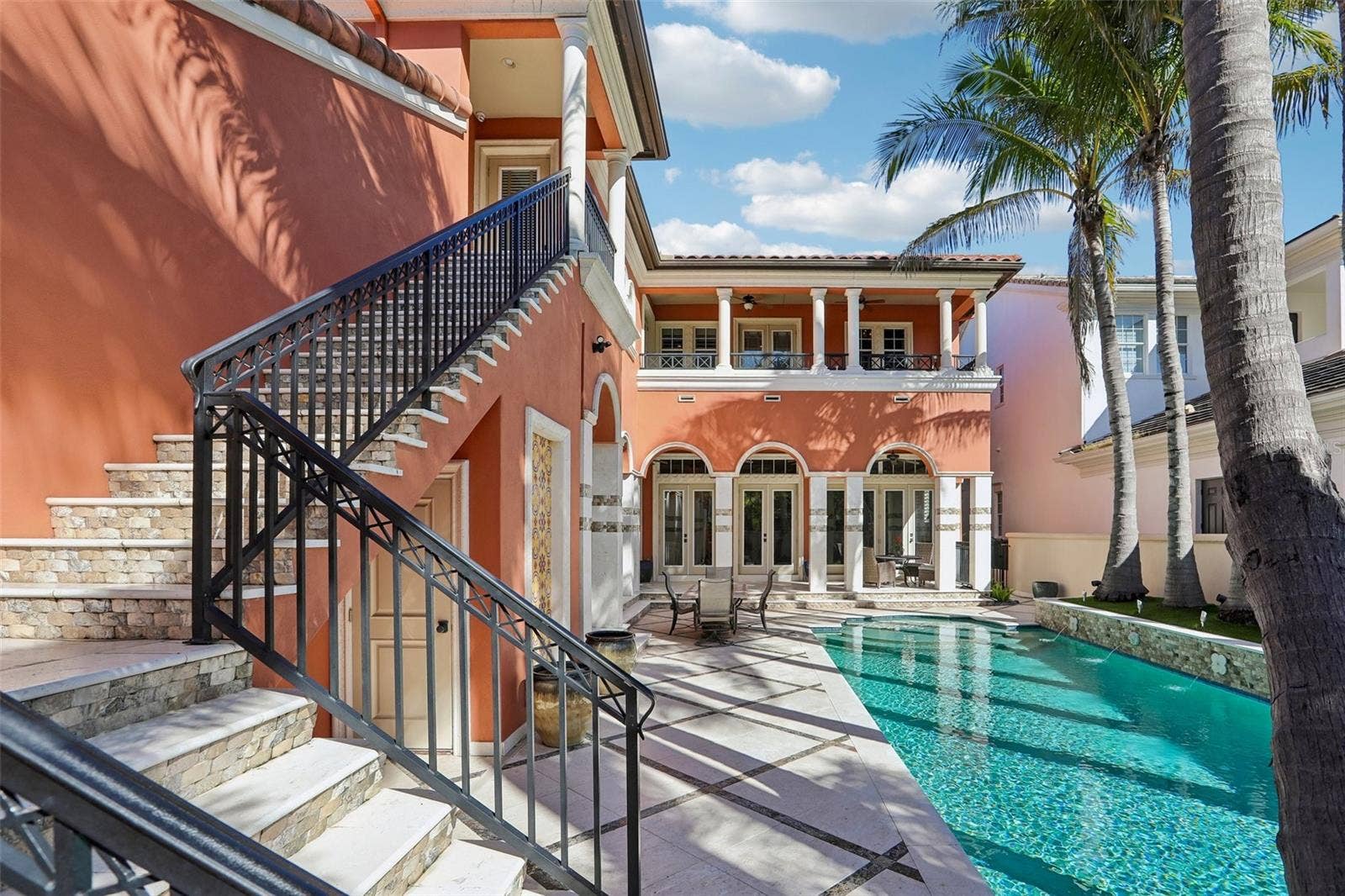 4912 YACHT CLUB, Tampa, FL 33616