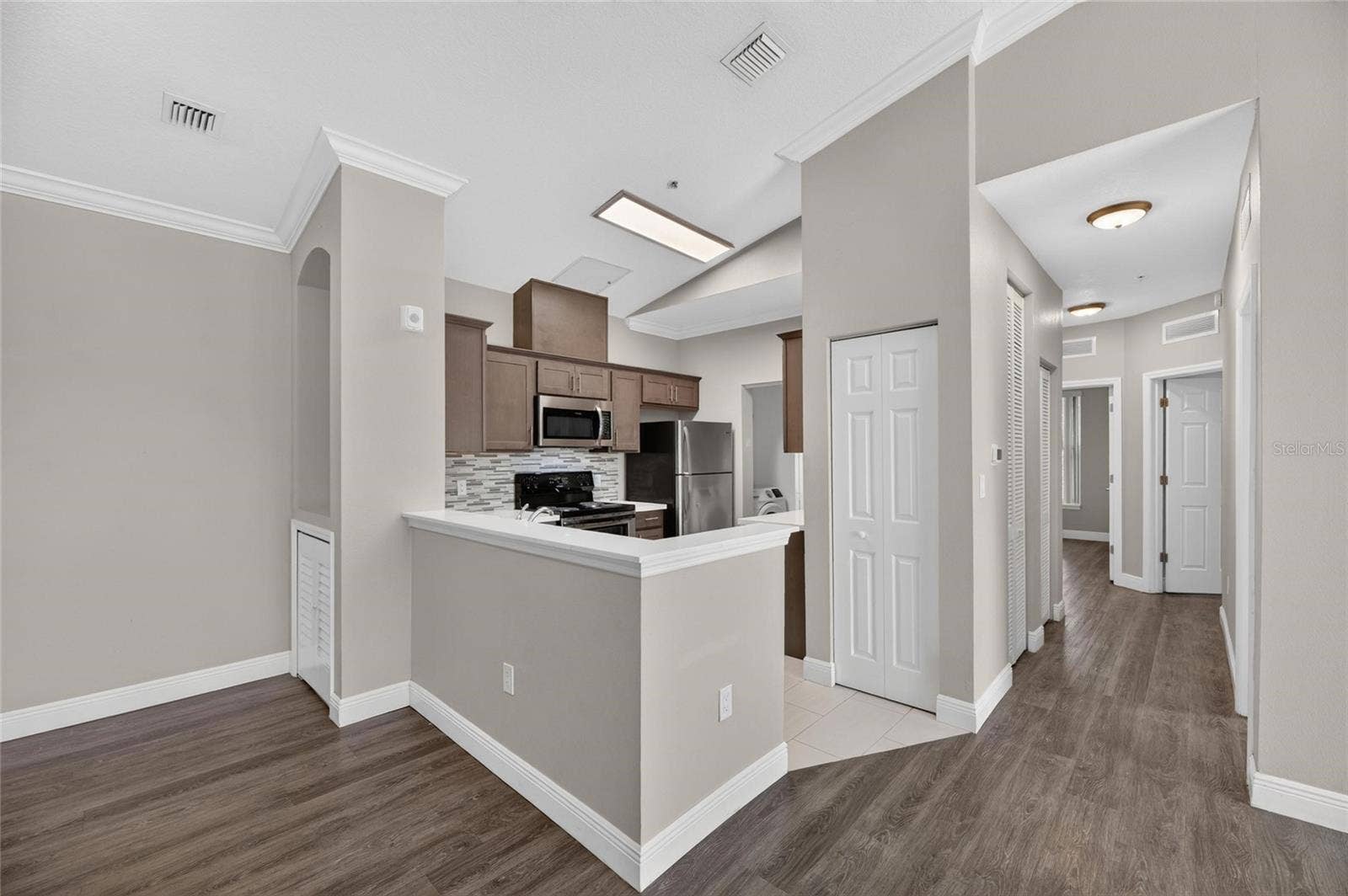 5617 LEGACY CRESCENT PLACE, #301, Riverview, FL 33578 5617 LEGACY CRESCENT PLACE, #301, Riverview, FL 33578