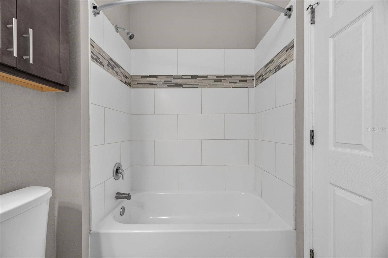 5617 LEGACY CRESCENT PLACE, #301, Riverview, FL 33578 5617 LEGACY CRESCENT PLACE, #301, Riverview, FL 33578