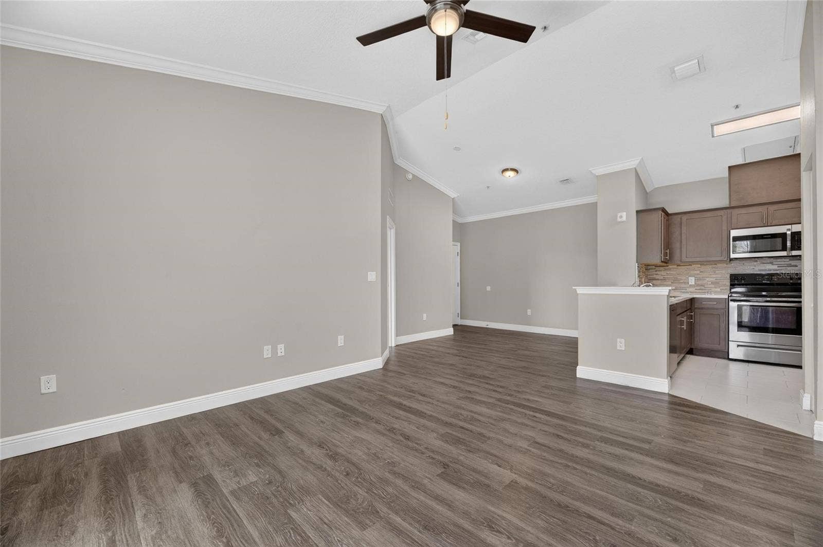 5617 LEGACY CRESCENT PLACE, #301, Riverview, FL 33578 5617 LEGACY CRESCENT PLACE, #301, Riverview, FL 33578