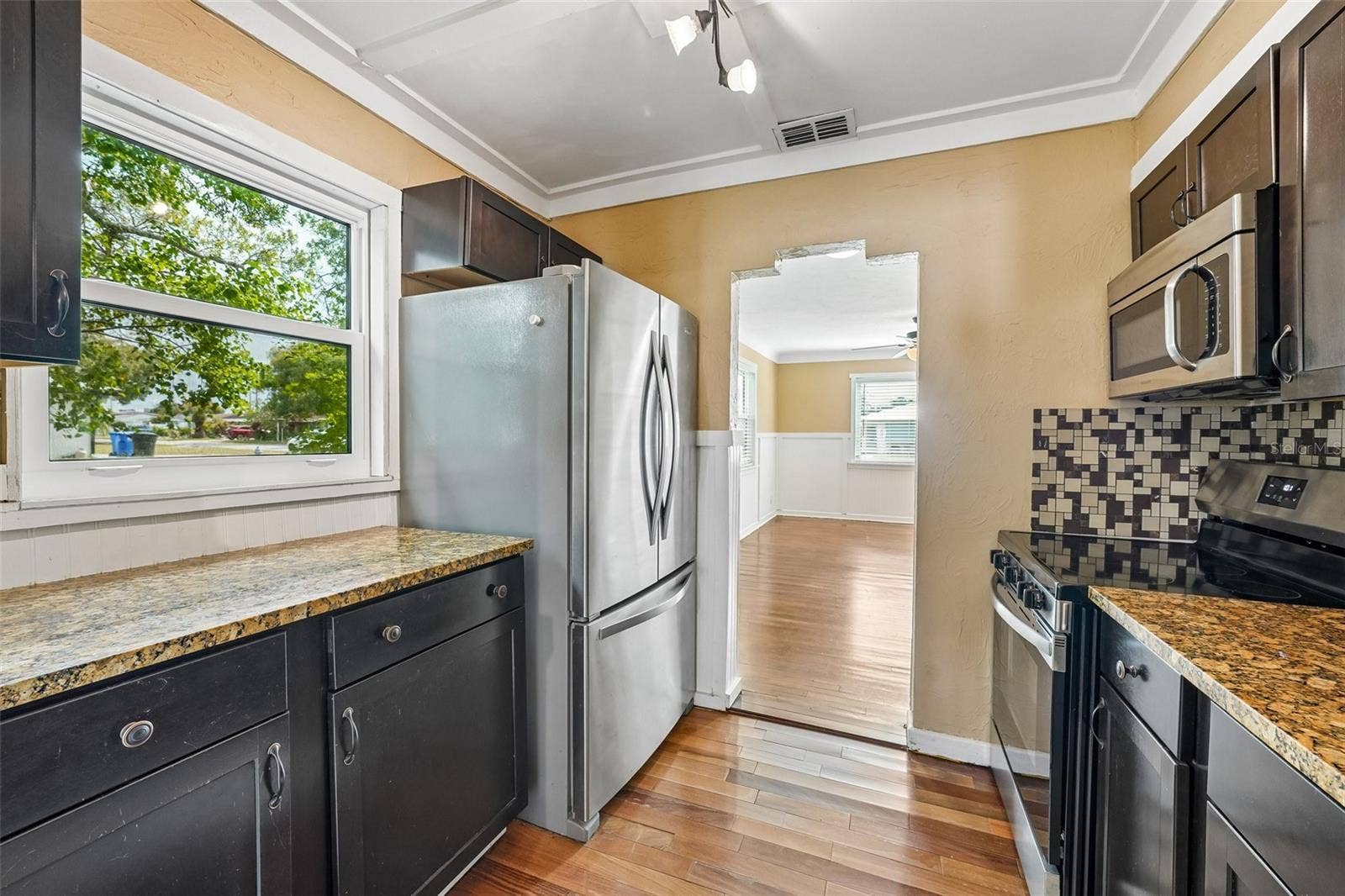 4601 16TH AVENUE N, St Petersburg, FL 33713 4601 16TH AVENUE N, St Petersburg, FL 33713