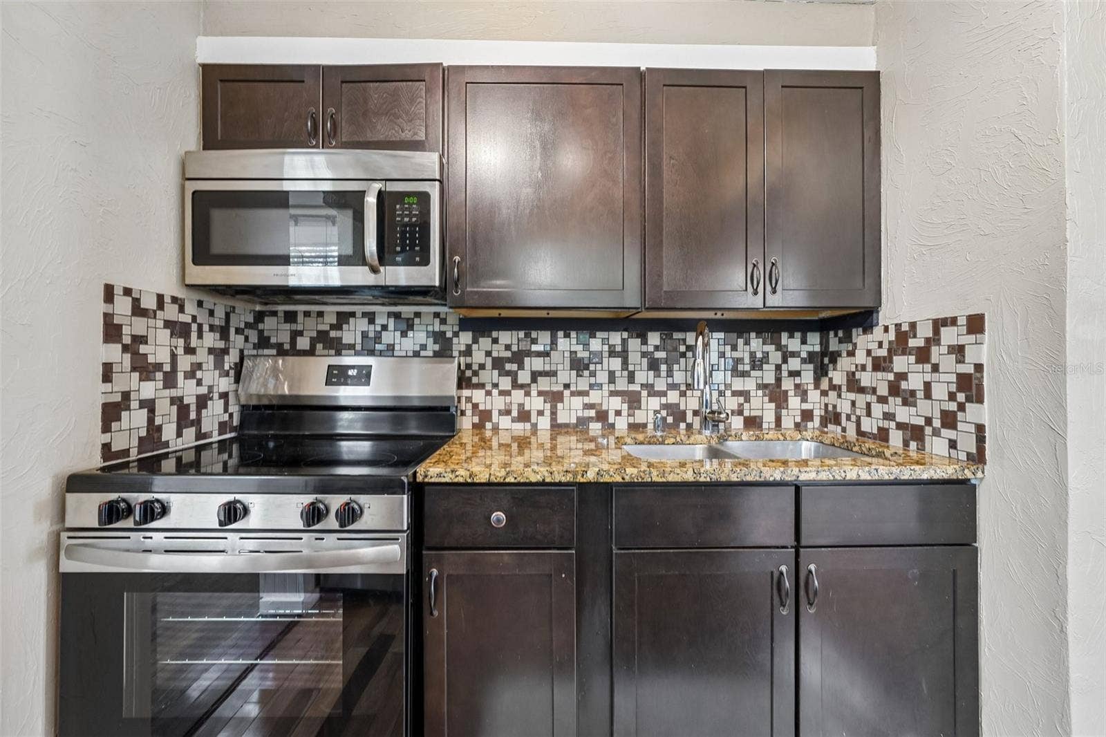 4601 16TH AVENUE N, St Petersburg, FL 33713 4601 16TH AVENUE N, St Petersburg, FL 33713