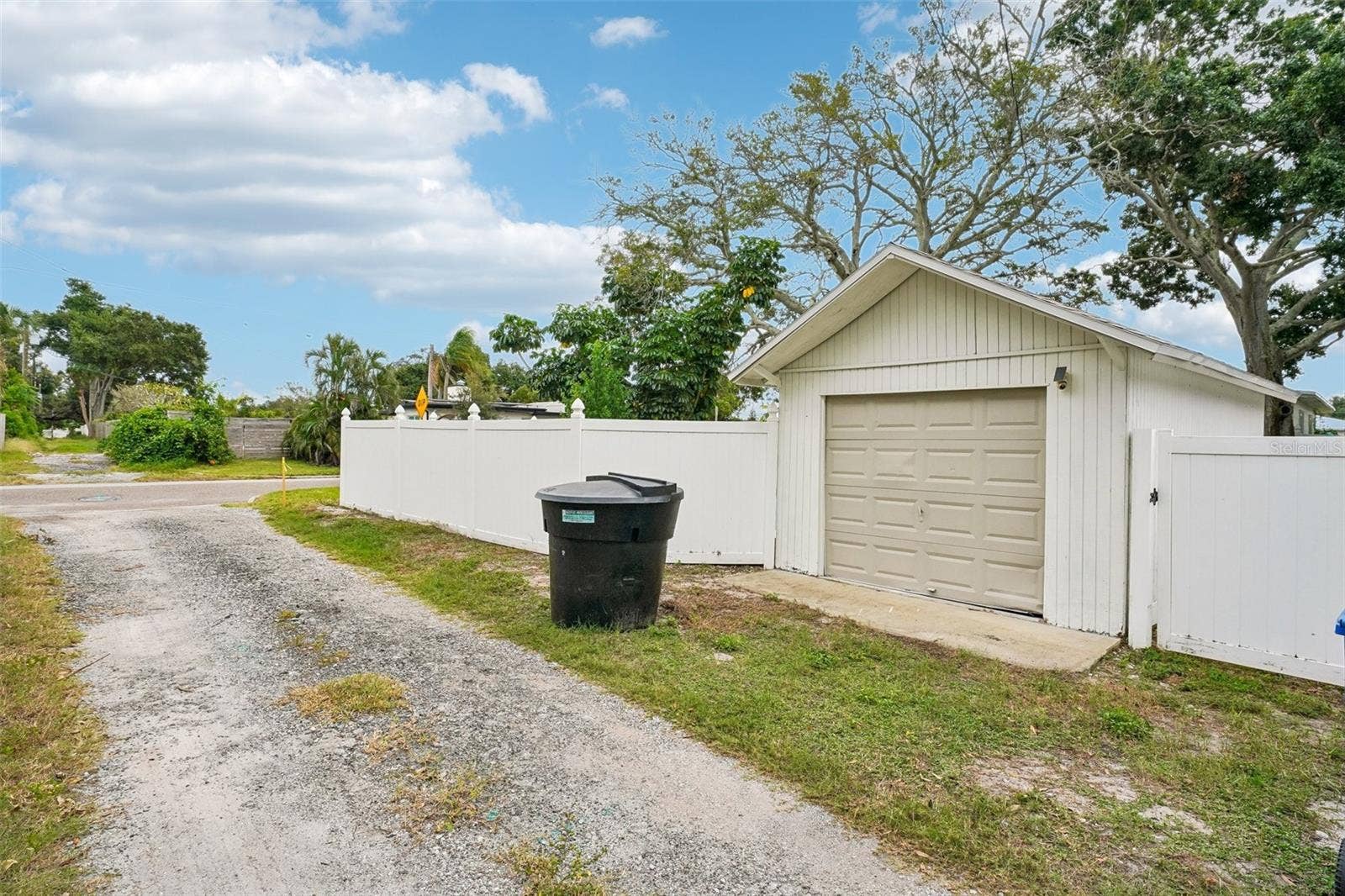 4601 16TH AVENUE N, St Petersburg, FL 33713 4601 16TH AVENUE N, St Petersburg, FL 33713