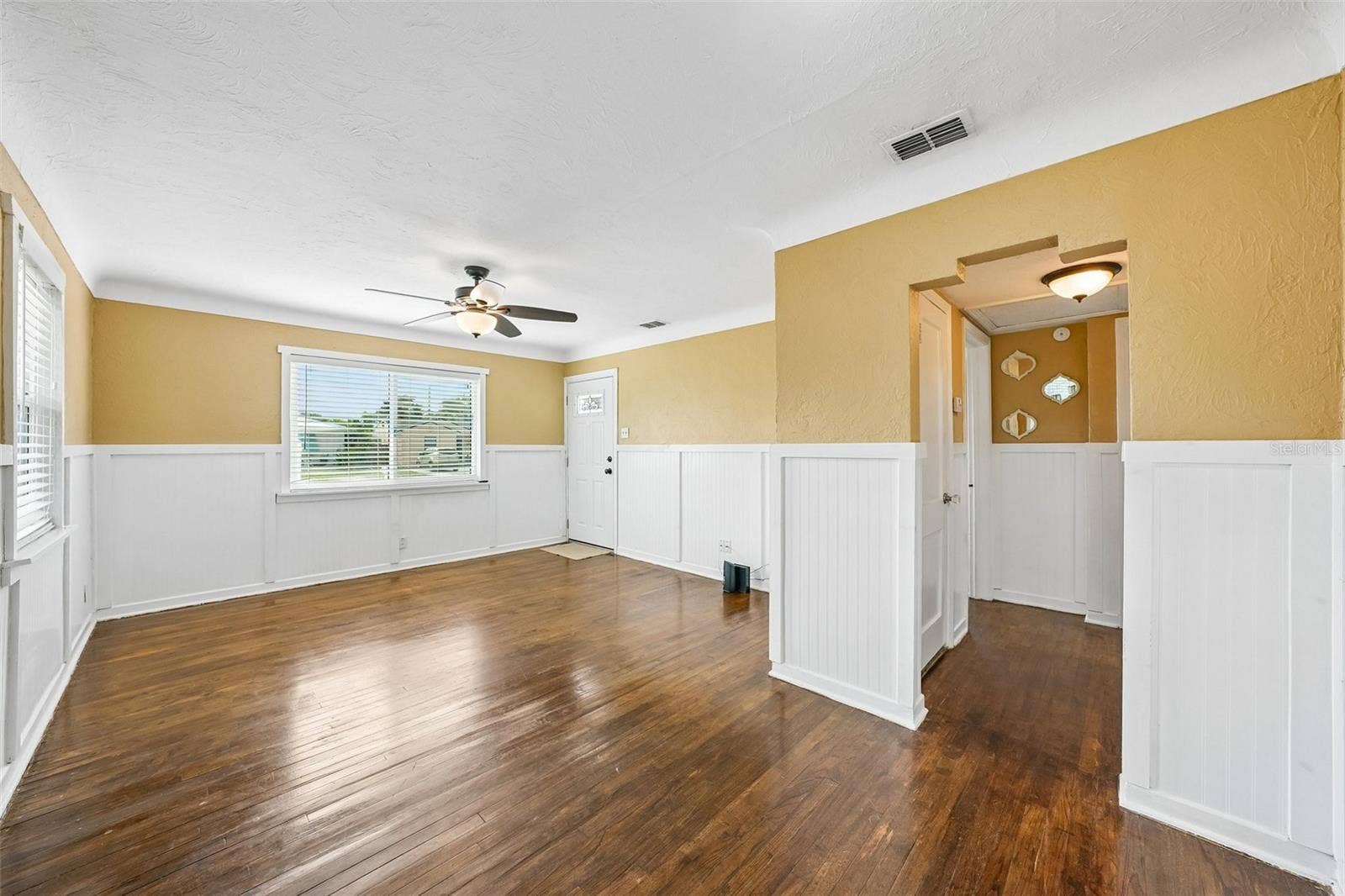 4601 16TH AVENUE N, St Petersburg, FL 33713 4601 16TH AVENUE N, St Petersburg, FL 33713