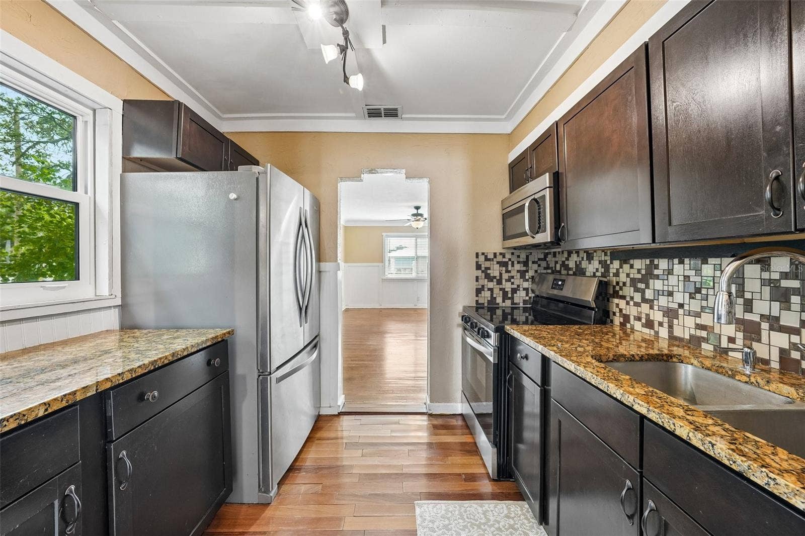 4601 16TH AVENUE N, St Petersburg, FL 33713 4601 16TH AVENUE N, St Petersburg, FL 33713
