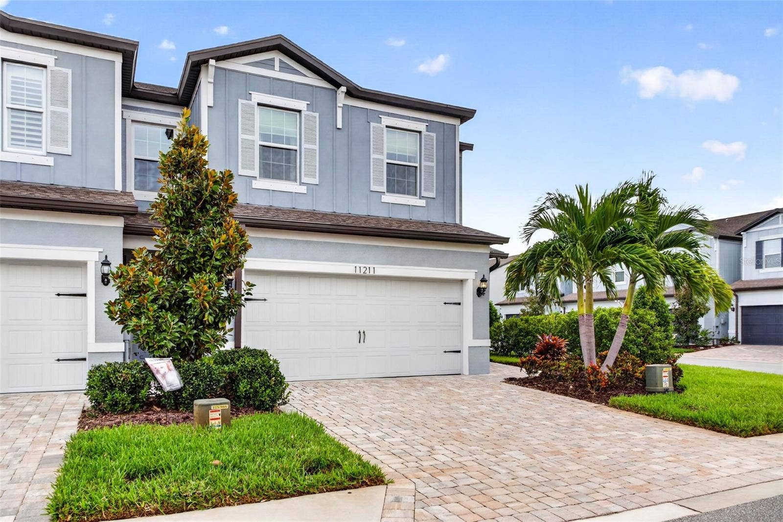 11211 BEACH WALK WAY NE, St Petersburg, FL 33716 Rare Corner Townhouse