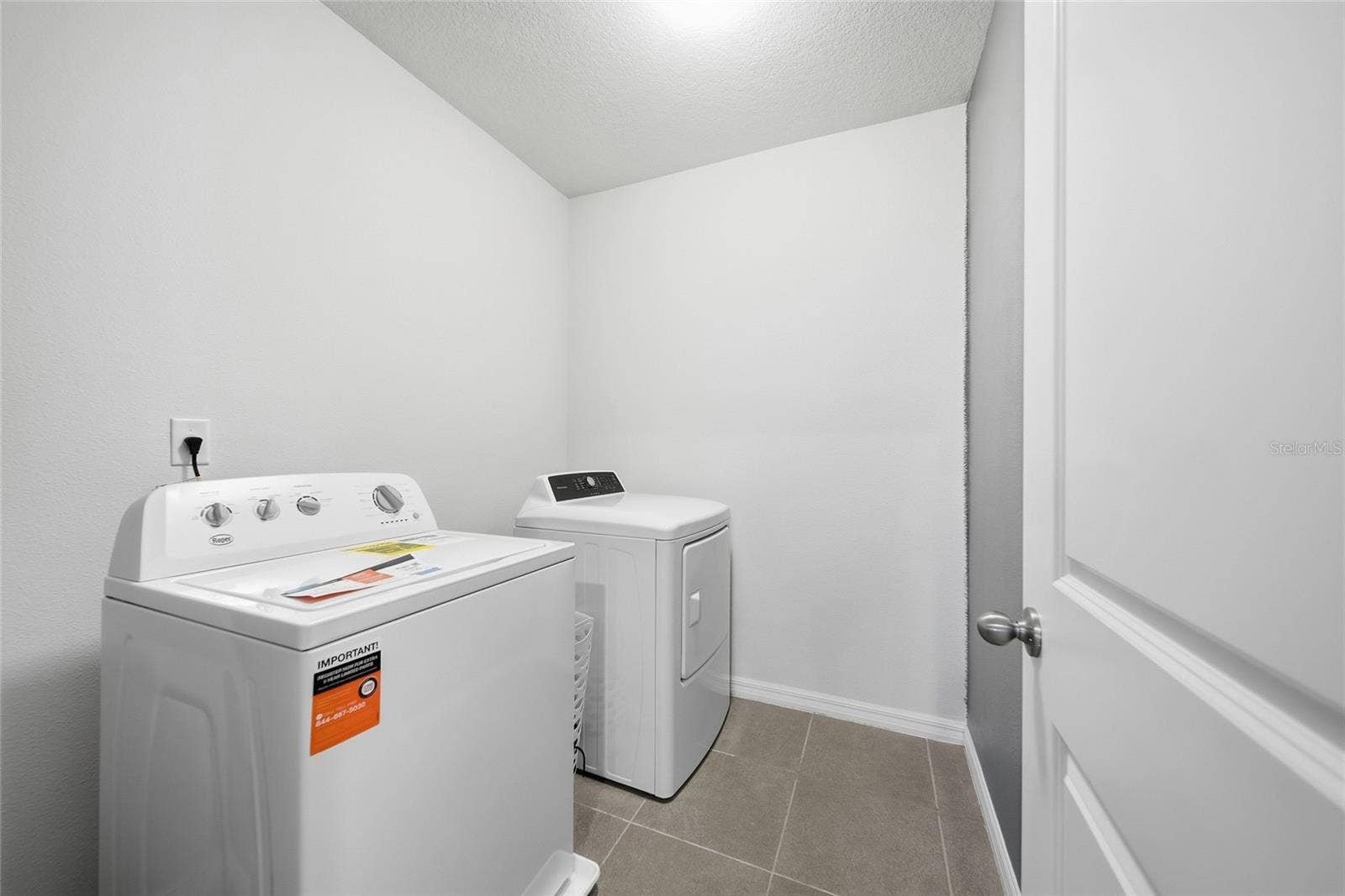 14118 ARBOR PINES DRIVE, Riverview, FL 33579 14118 ARBOR PINES DRIVE, Riverview, FL 33579