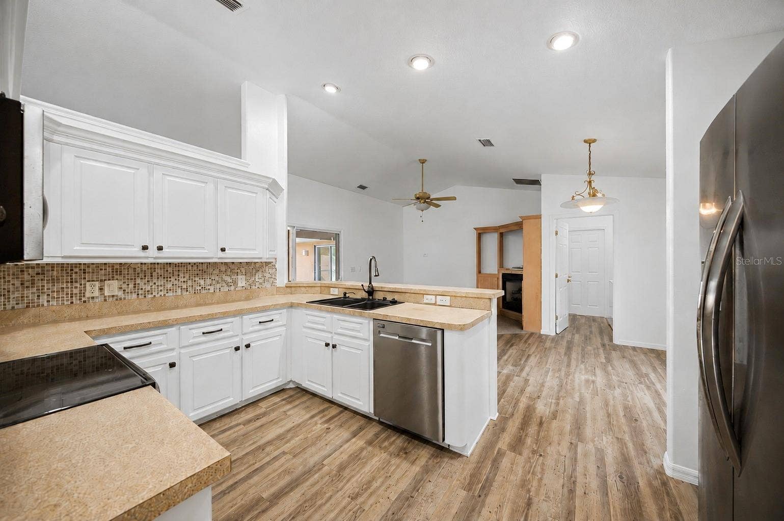 9636 N QUARRY DR, Citrus Springs, FL 34434 9636 N QUARRY DR, Citrus Springs, FL 34434