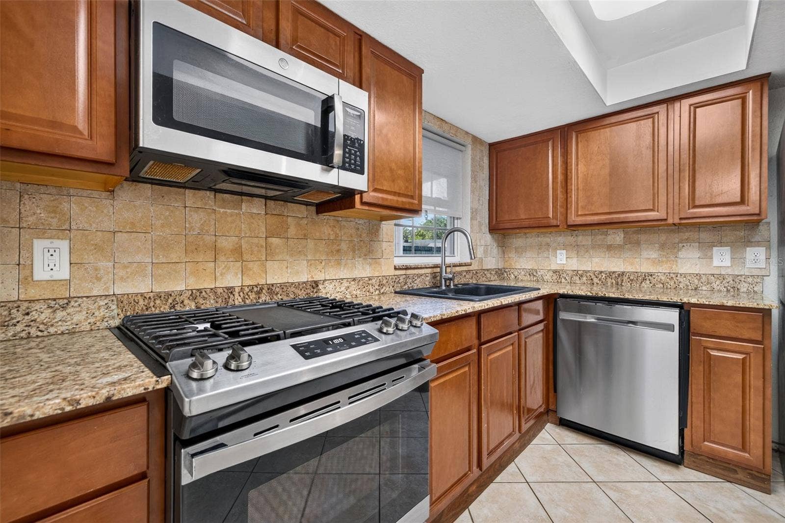 500 SOUTHWEST BOULEVARD N, St Petersburg, FL 33703