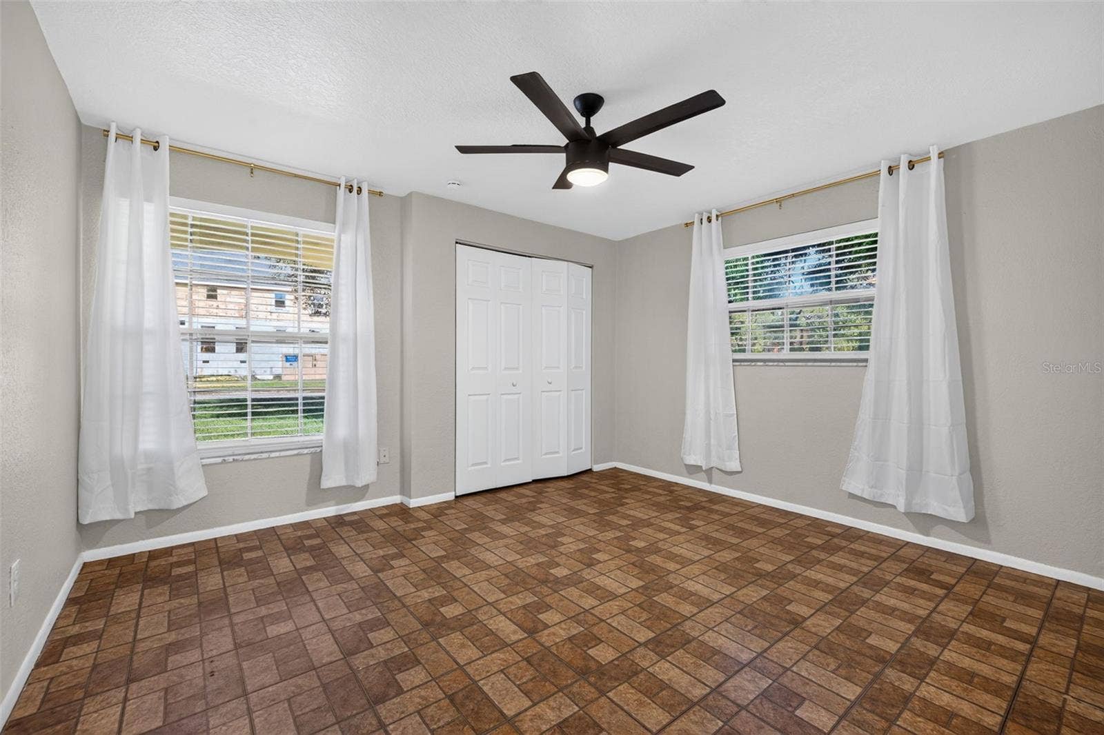 500 SOUTHWEST BOULEVARD N, St Petersburg, FL 33703