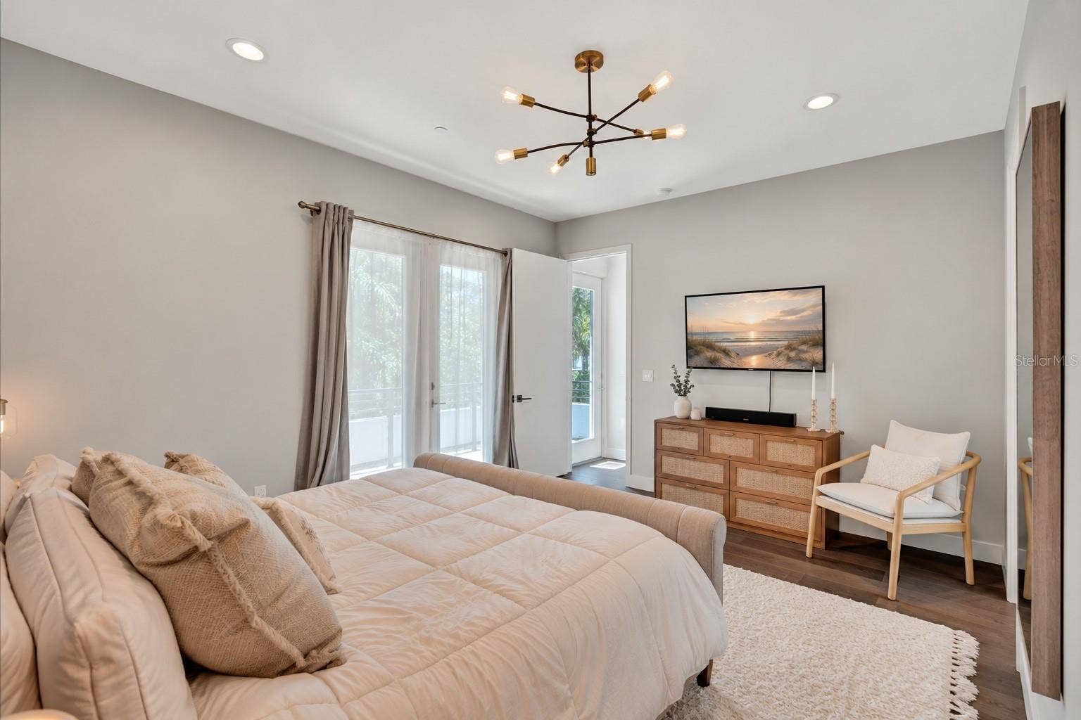 349 7TH STREET S, St Petersburg, FL 33701 349 7TH STREET S, St Petersburg, FL 33701