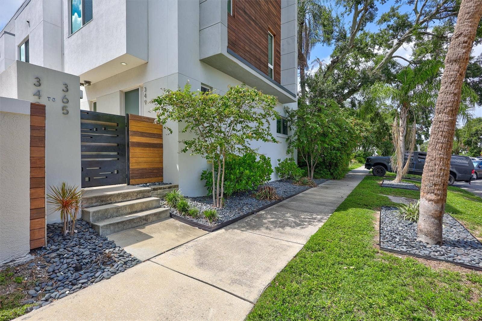 349 7TH STREET S, St Petersburg, FL 33701 349 7TH STREET S, St Petersburg, FL 33701