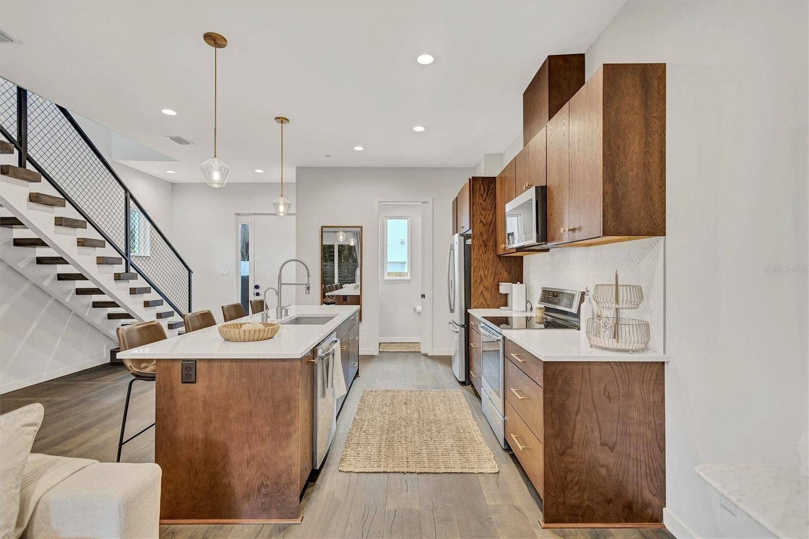 349 7TH STREET S, St Petersburg, FL 33701 349 7TH STREET S, St Petersburg, FL 33701