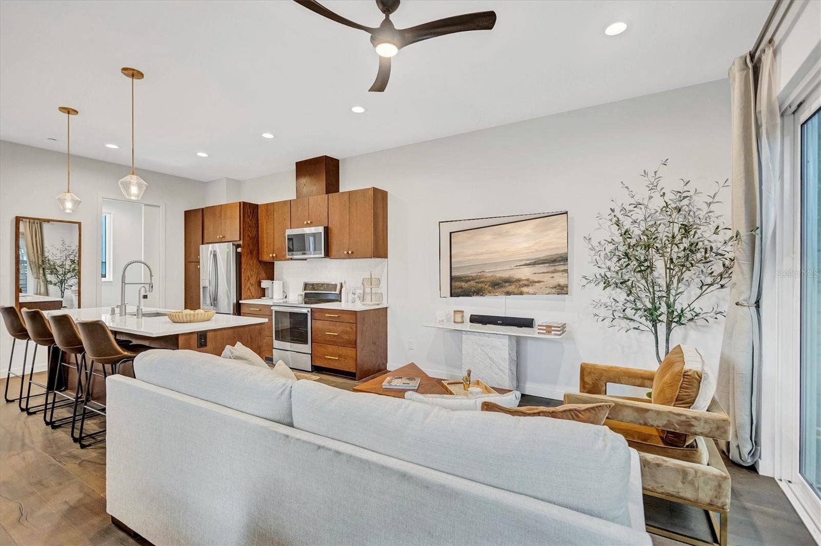 349 7TH STREET S, St Petersburg, FL 33701 349 7TH STREET S, St Petersburg, FL 33701
