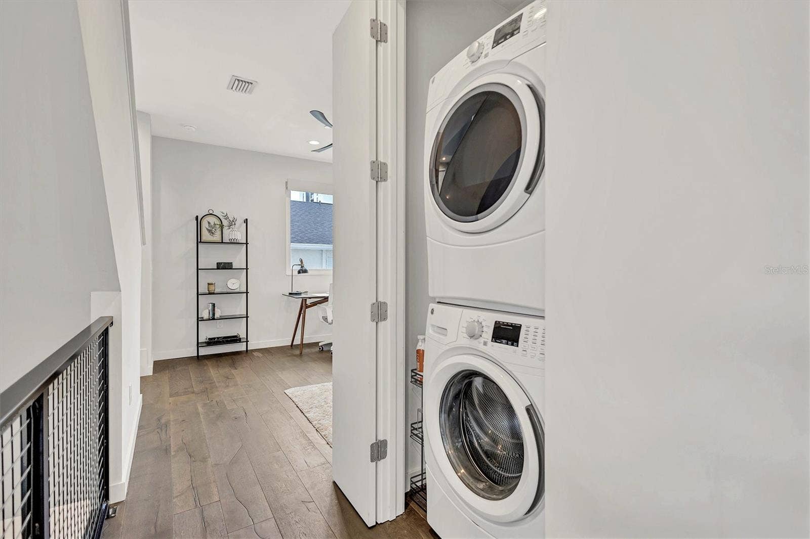 349 7TH STREET S, St Petersburg, FL 33701 Washer/Dryer closet at top of stairs.
