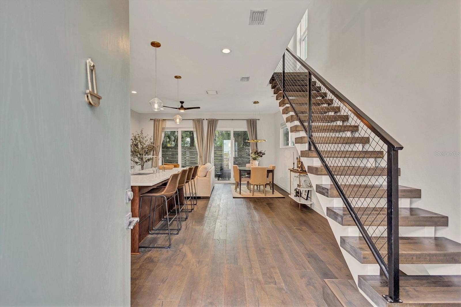 349 7TH STREET S, St Petersburg, FL 33701 349 7TH STREET S, St Petersburg, FL 33701
