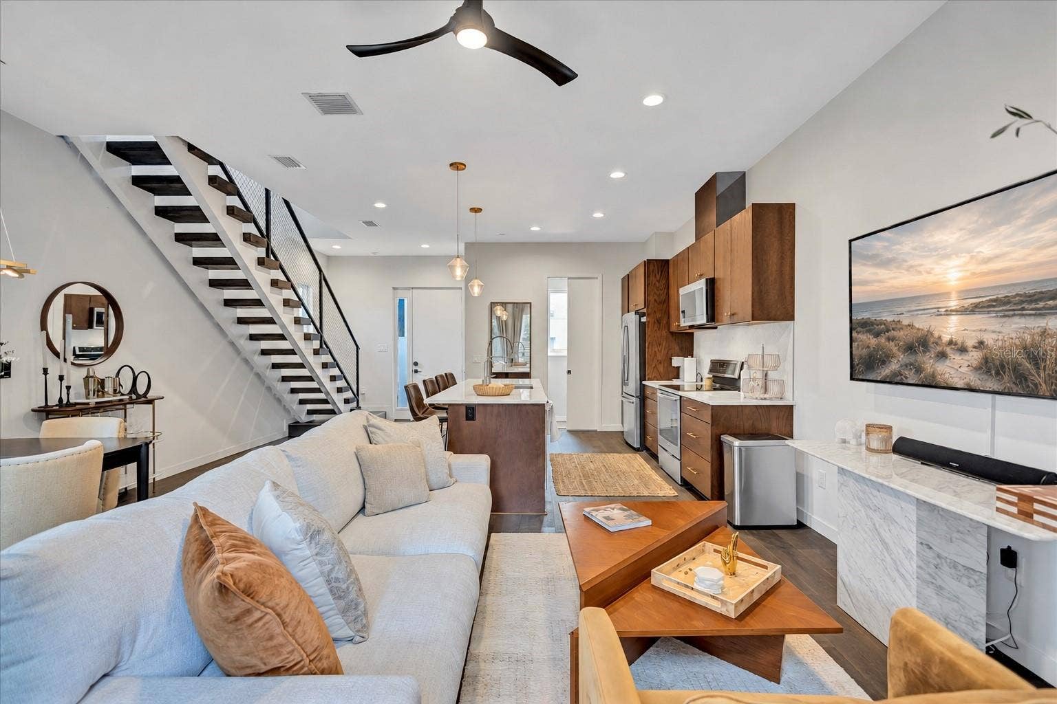 349 7TH STREET S, St Petersburg, FL 33701 349 7TH STREET S, St Petersburg, FL 33701