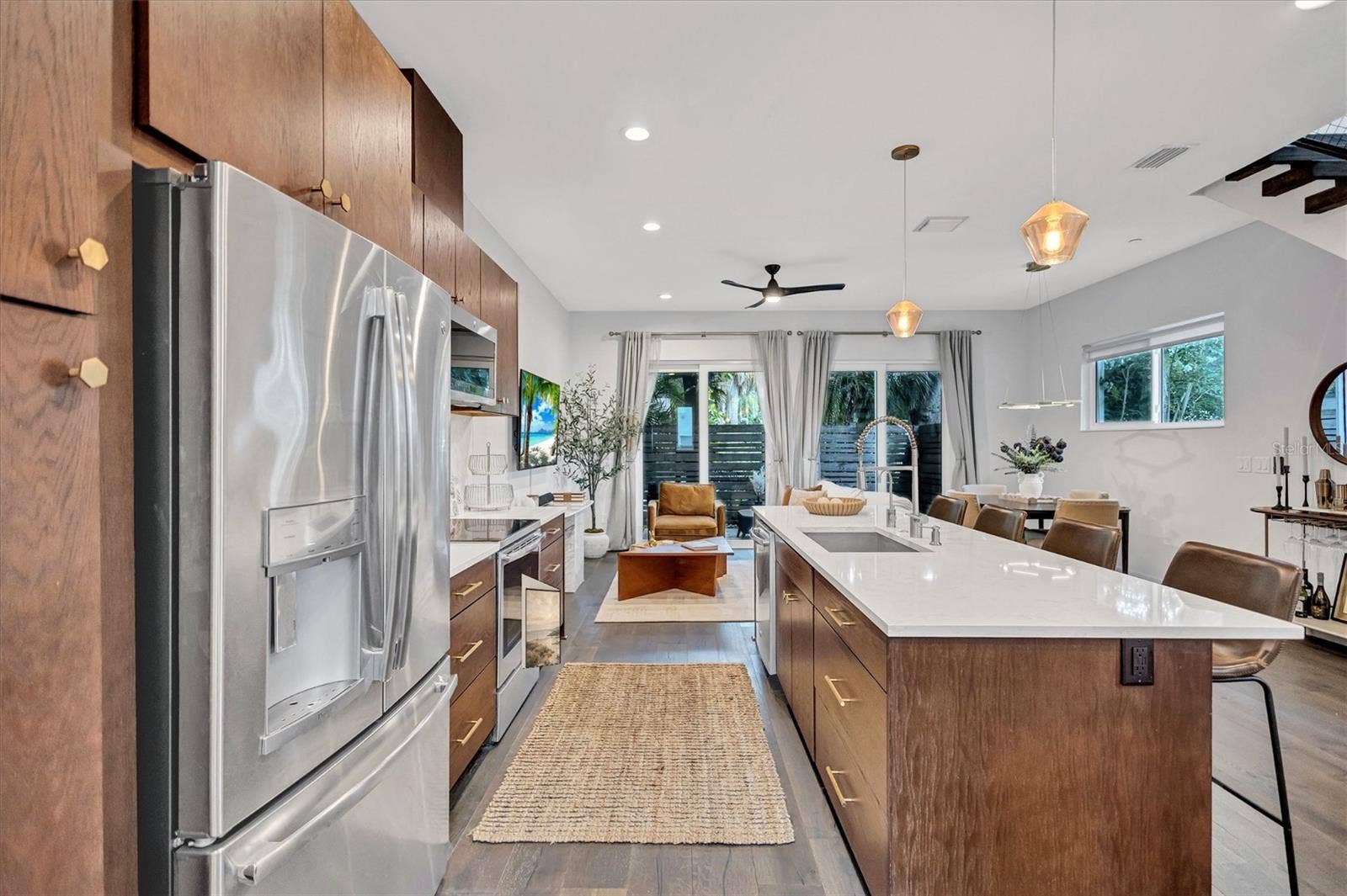 349 7TH STREET S, St Petersburg, FL 33701 349 7TH STREET S, St Petersburg, FL 33701