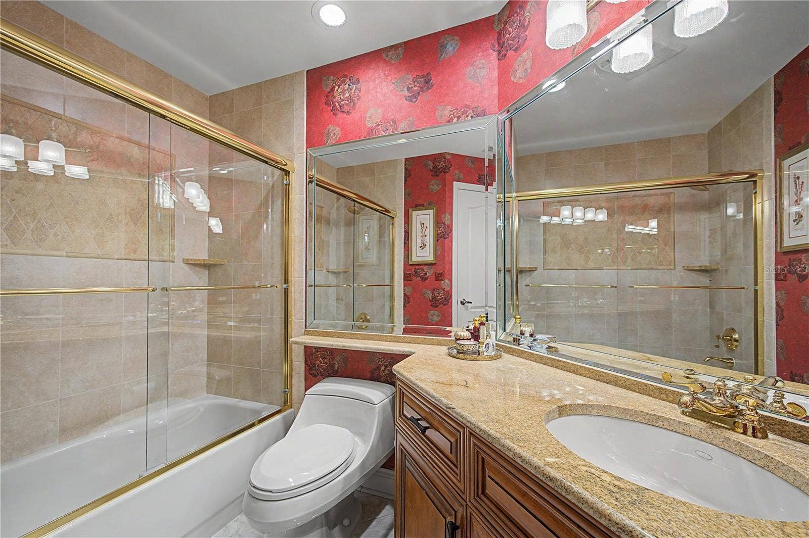 1334 FALLSMEADE COURT, Oldsmar, FL 34677 1334 FALLSMEADE COURT, Oldsmar, FL 34677