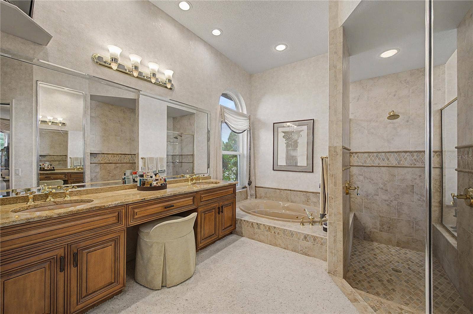 1334 FALLSMEADE COURT, Oldsmar, FL 34677 1334 FALLSMEADE COURT, Oldsmar, FL 34677