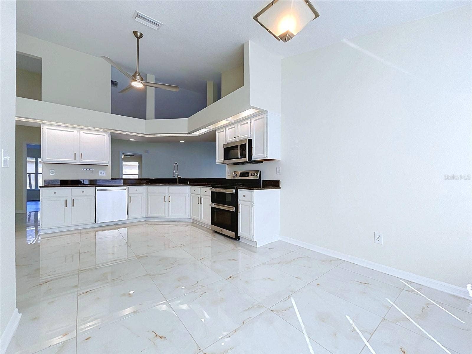 17505 WOODTHRUSH PLACE, Tampa, FL 33647