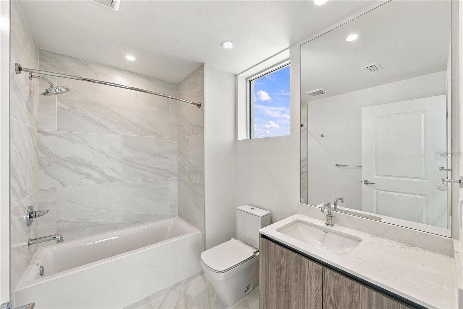 5713 BOWEN DANIEL DRIVE, #1206, Tampa, FL 33616 5713 BOWEN DANIEL DRIVE, #1206, Tampa, FL 33616