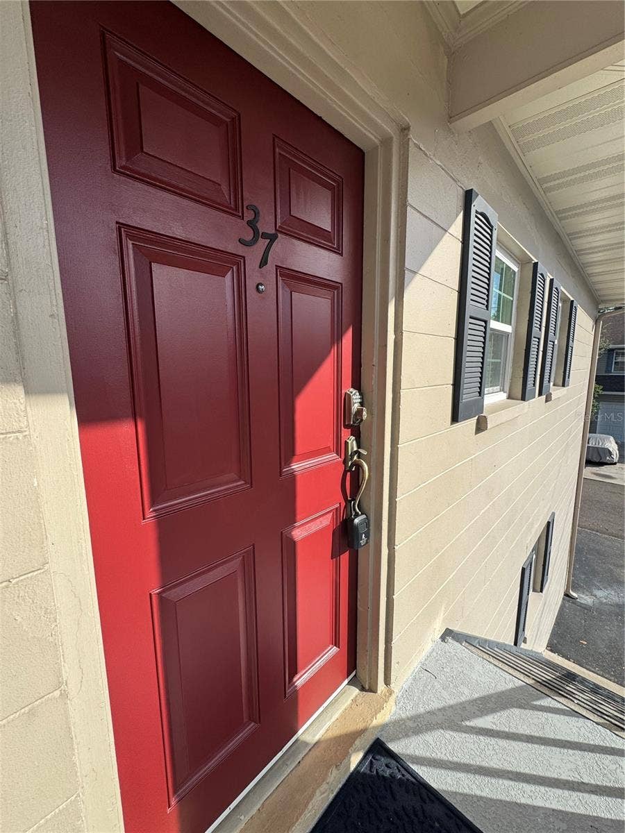 2207 S CAROLINA AVENUE, #37, Tampa, FL 33629 2207 S CAROLINA AVENUE, #37, Tampa, FL 33629