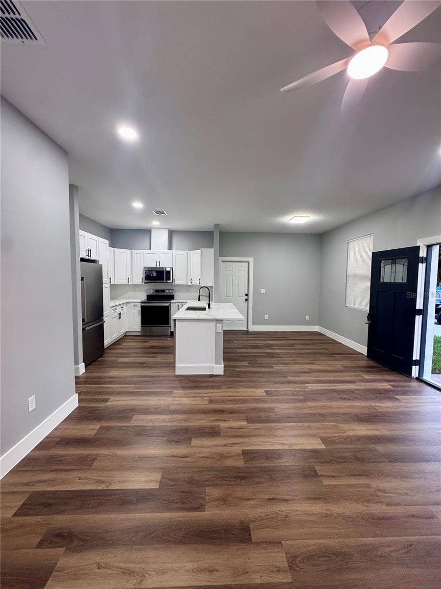 406 4TH STREET, Wimauma, FL 33598 dining/kitchen