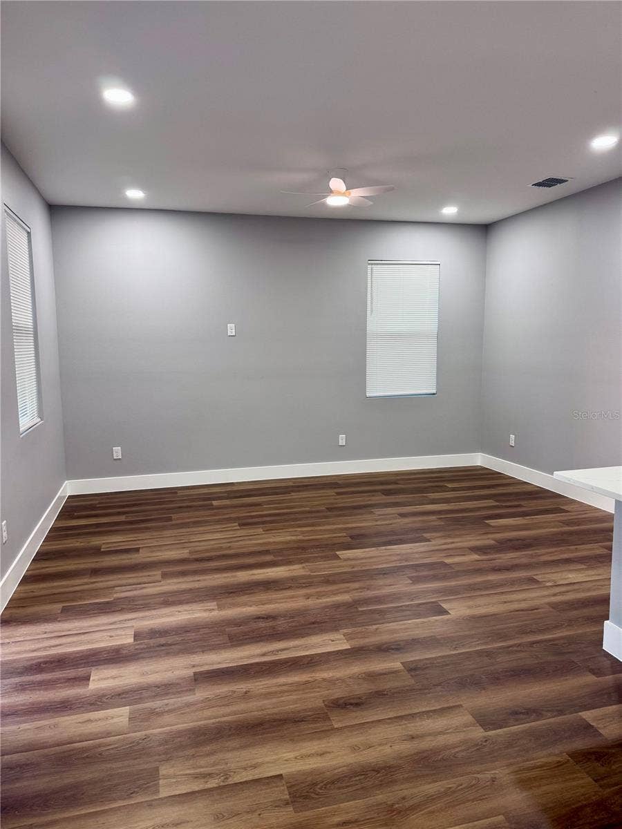 406 4TH STREET, Wimauma, FL 33598 Living room