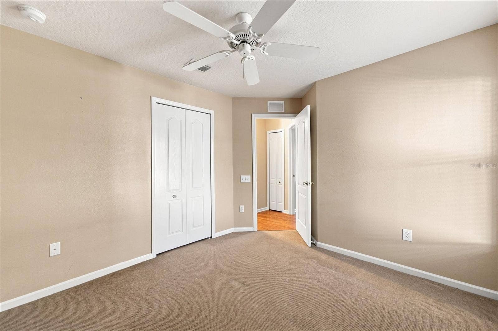5229 ALGERINE PLACE, Wesley Chapel, FL 33544 5229 ALGERINE PLACE, Wesley Chapel, FL 33544