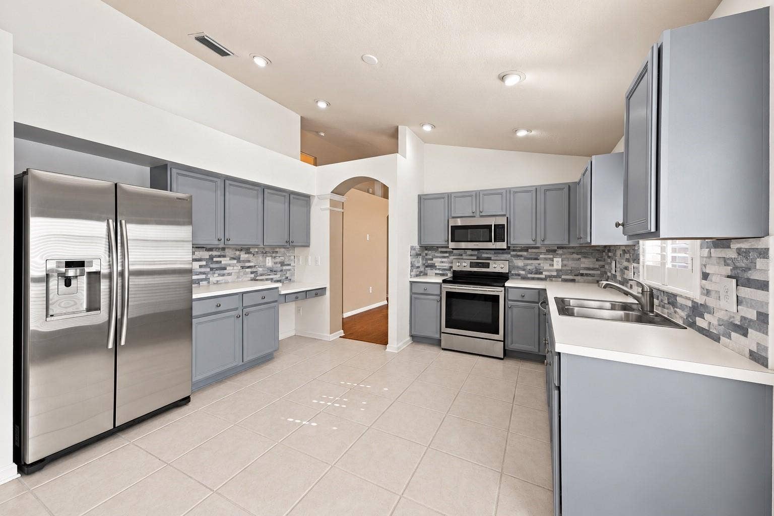 5229 ALGERINE PLACE, Wesley Chapel, FL 33544 5229 ALGERINE PLACE, Wesley Chapel, FL 33544