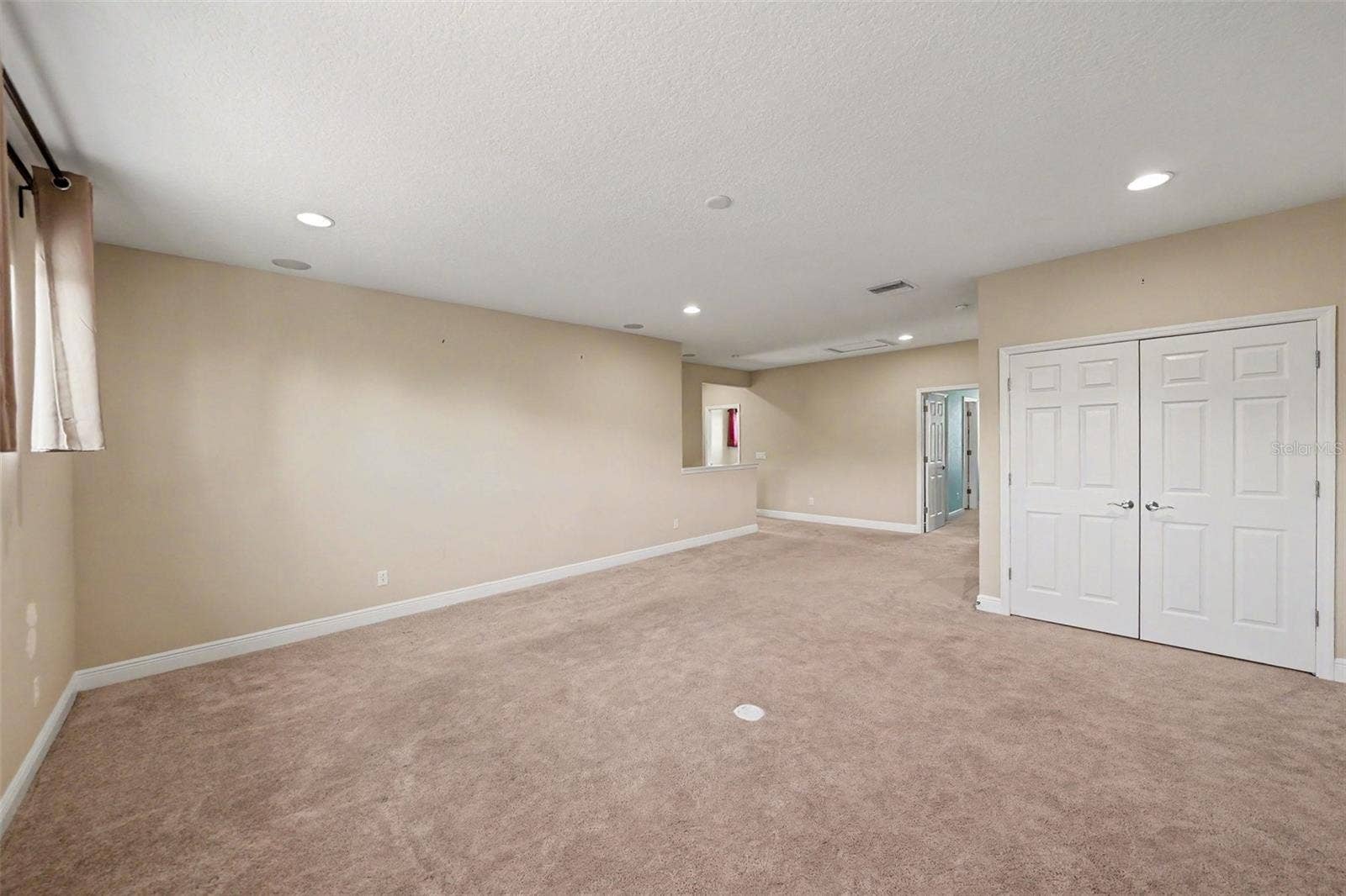 8931 CRYSTAL CREEK COURT, Land O Lakes, FL 34638 8931 CRYSTAL CREEK COURT, Land O Lakes, FL 34638