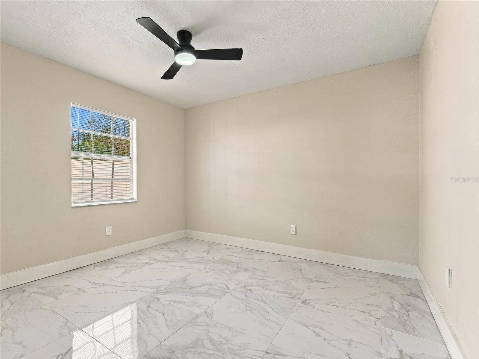 1507 W PERDIZ STREET, Tampa, FL 33612