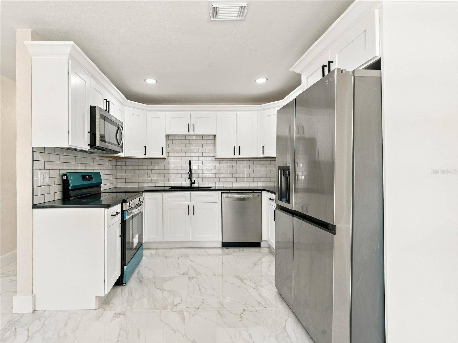 1507 W PERDIZ STREET, Tampa, FL 33612