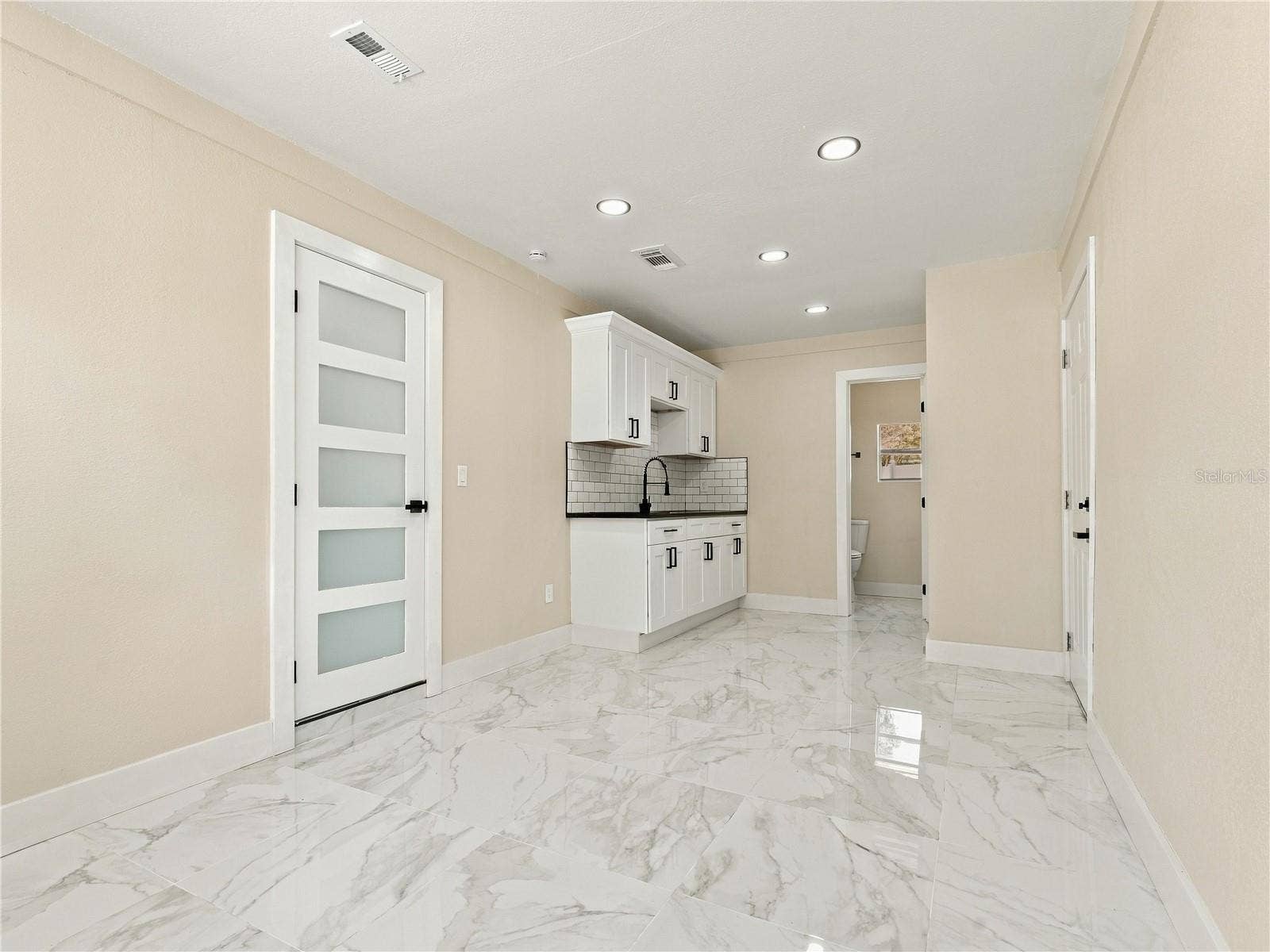 1507 W PERDIZ STREET, Tampa, FL 33612