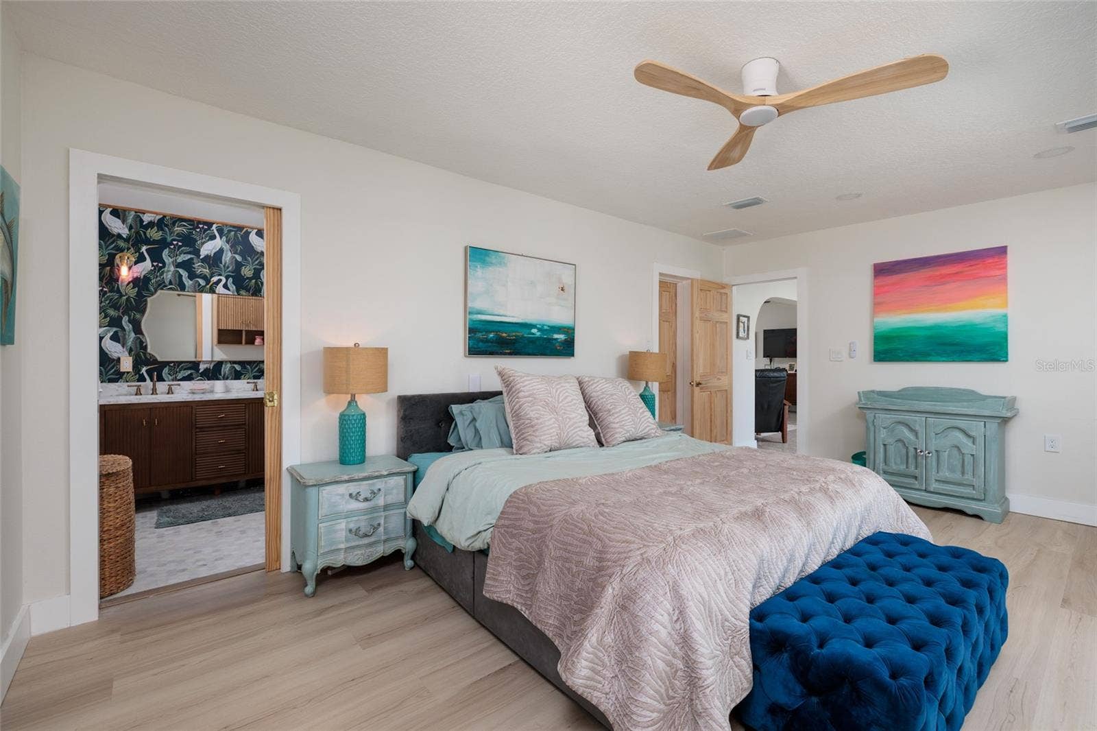 9298 SUN ISLE DRIVE NE, St Petersburg, FL 33702