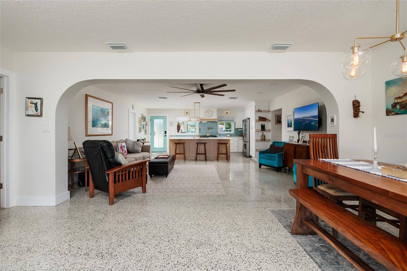 9298 SUN ISLE DRIVE NE, St Petersburg, FL 33702