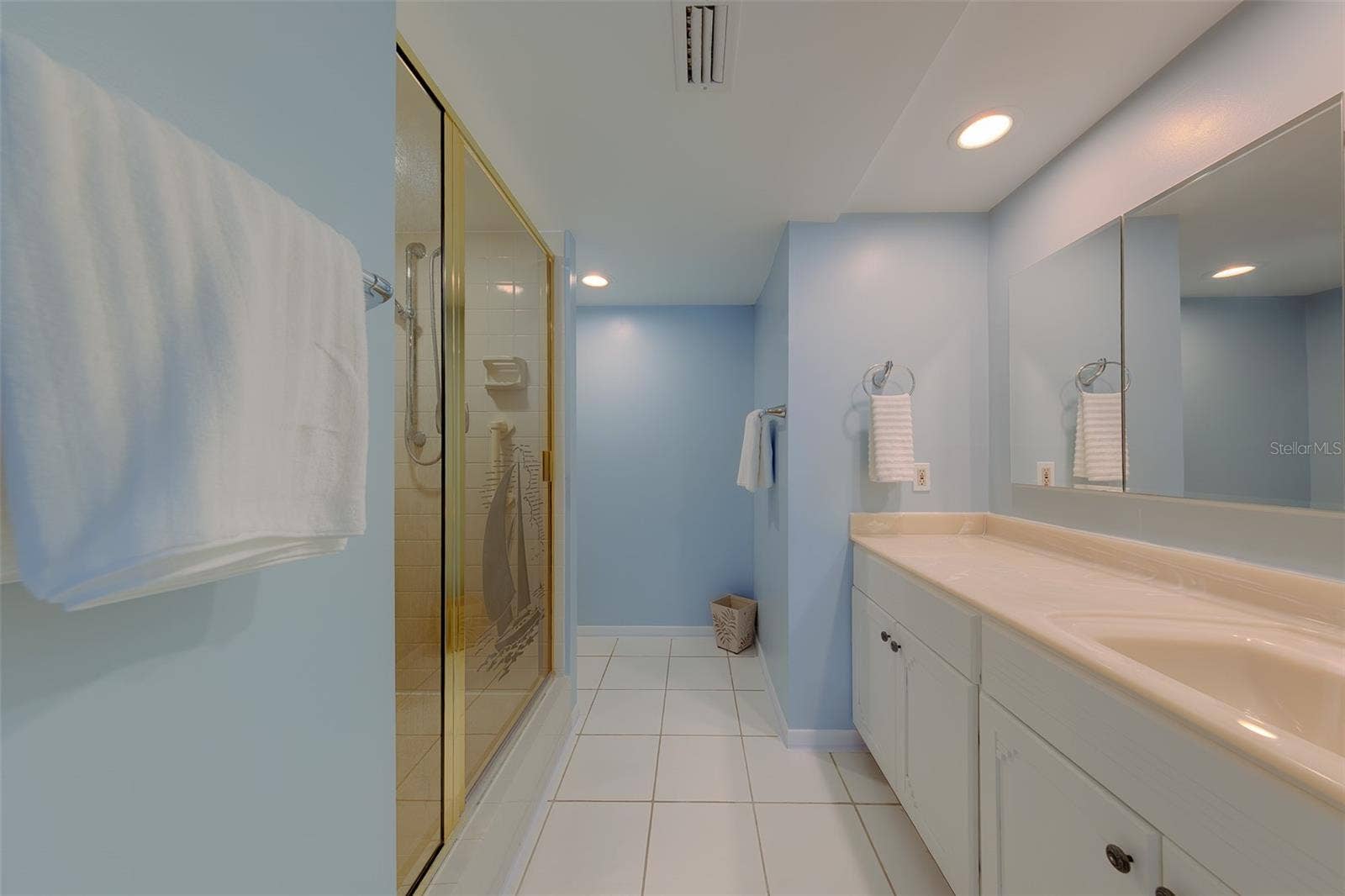 1460 GULF BOULEVARD, #501, Clearwater Beach, FL 33767 1460 GULF BOULEVARD, #501, Clearwater Beach, FL 33767