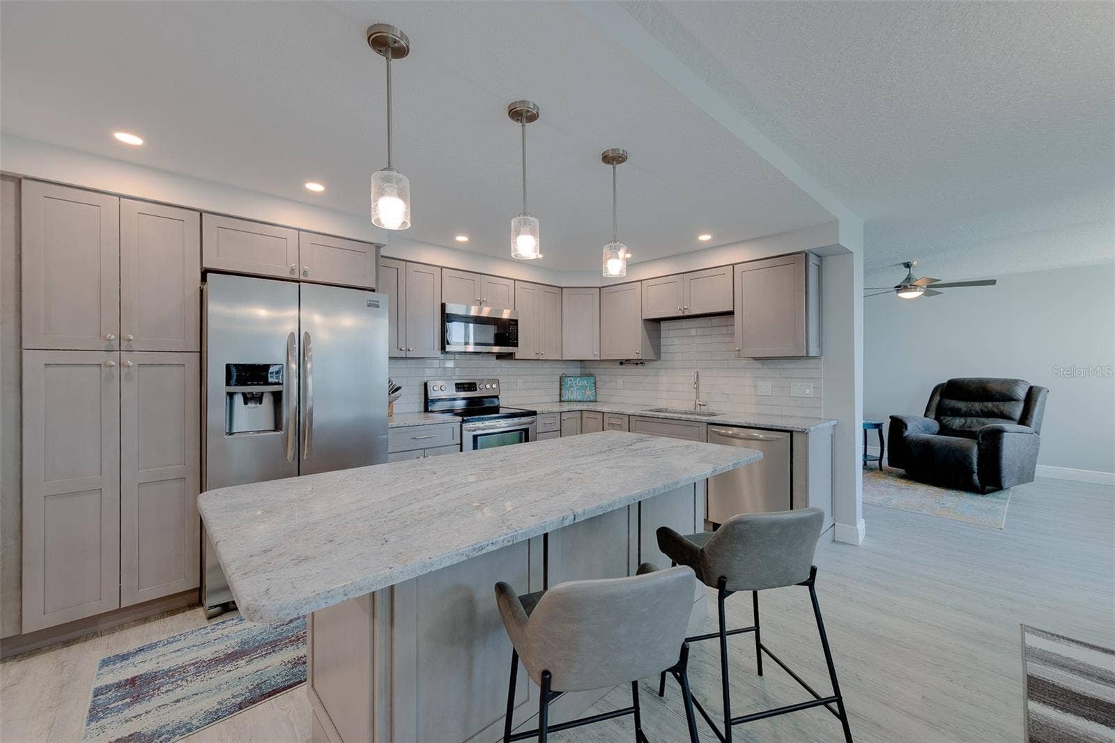 1460 GULF BOULEVARD, #501, Clearwater Beach, FL 33767 1460 GULF BOULEVARD, #501, Clearwater Beach, FL 33767