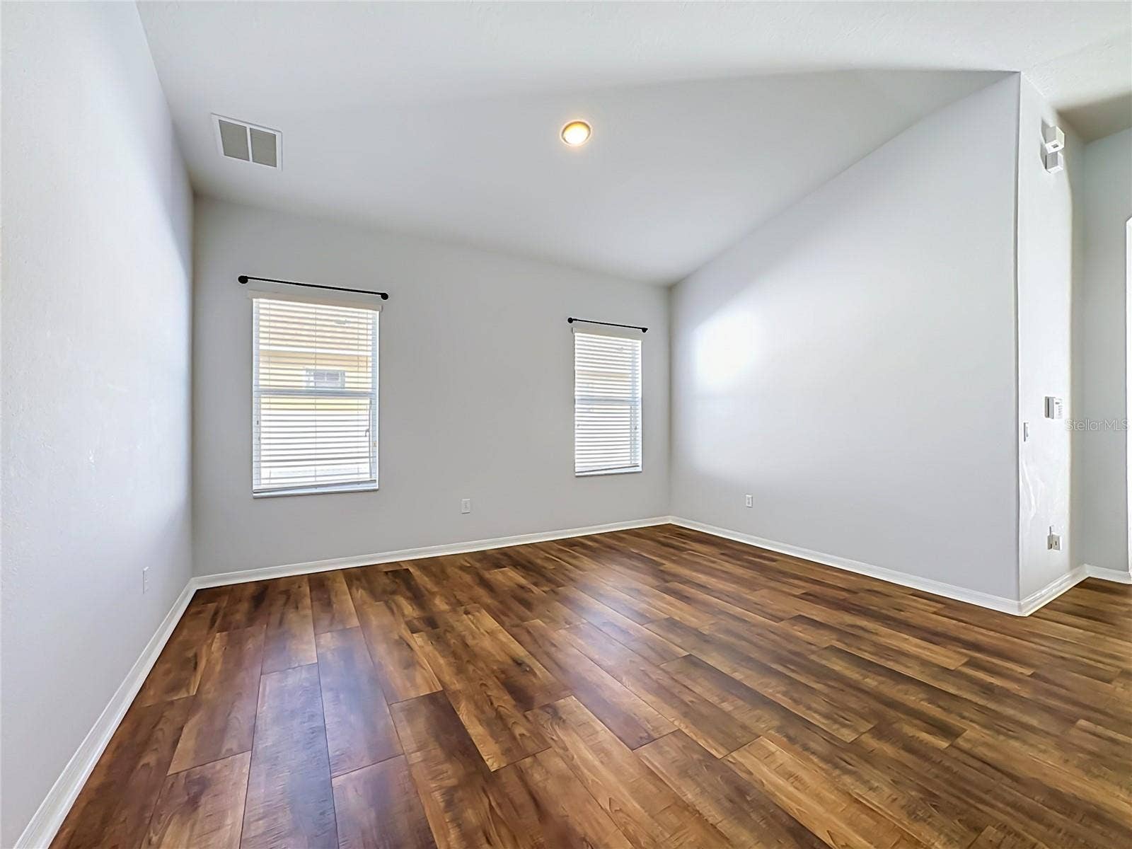 13303 GRAHAM YARDEN DRIVE, Riverview, FL 33579 living room
