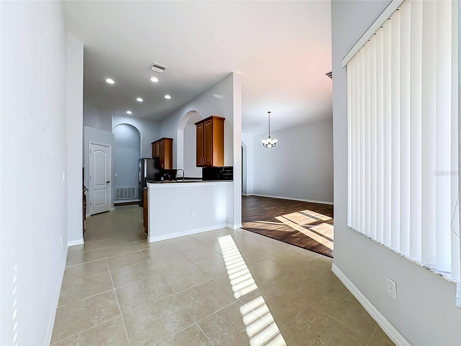 13303 GRAHAM YARDEN DRIVE, Riverview, FL 33579 eat in kitchen