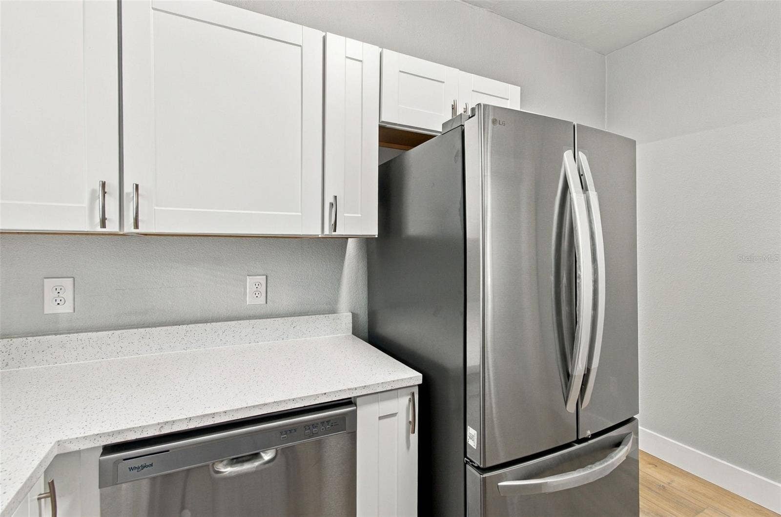 1225 E OSBORNE AVENUE, Tampa, FL 33603 Dishwasher included
