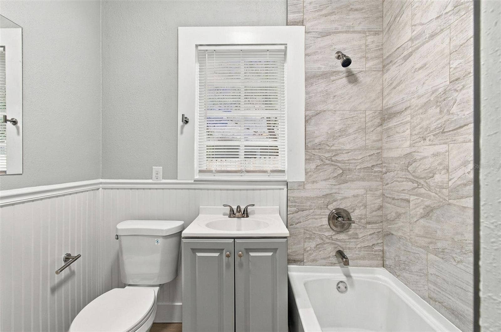 1225 E OSBORNE AVENUE, Tampa, FL 33603 Full Bathroom