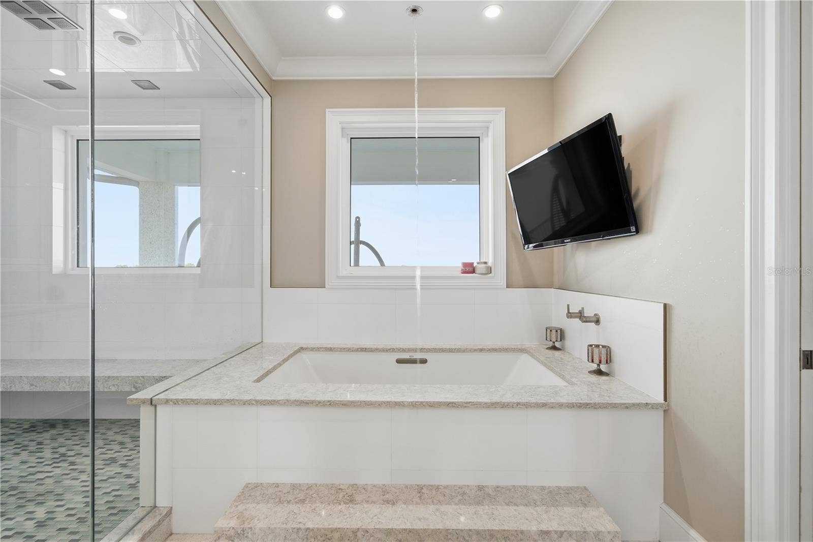 391 12TH AVENUE, Indian Rocks Beach, FL 33785 391 12TH AVENUE, Indian Rocks Beach, FL 33785