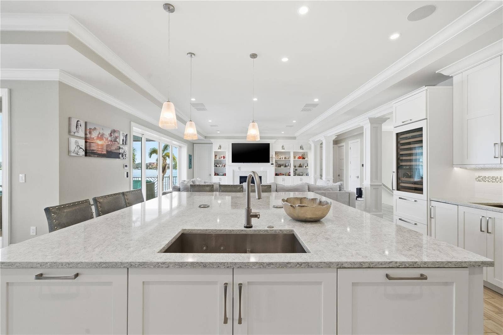 391 12TH AVENUE, Indian Rocks Beach, FL 33785 391 12TH AVENUE, Indian Rocks Beach, FL 33785