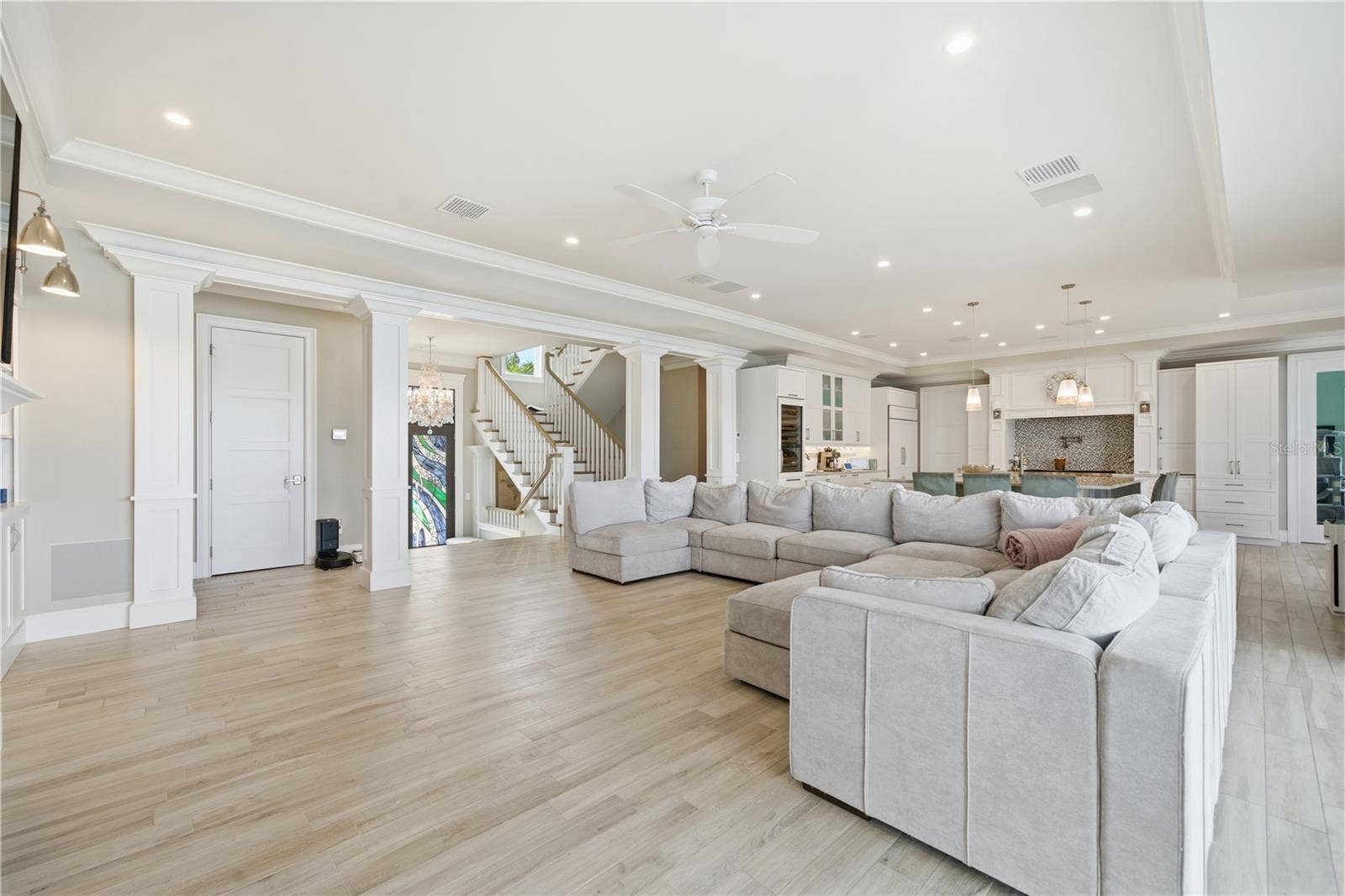 391 12TH AVENUE, Indian Rocks Beach, FL 33785 391 12TH AVENUE, Indian Rocks Beach, FL 33785