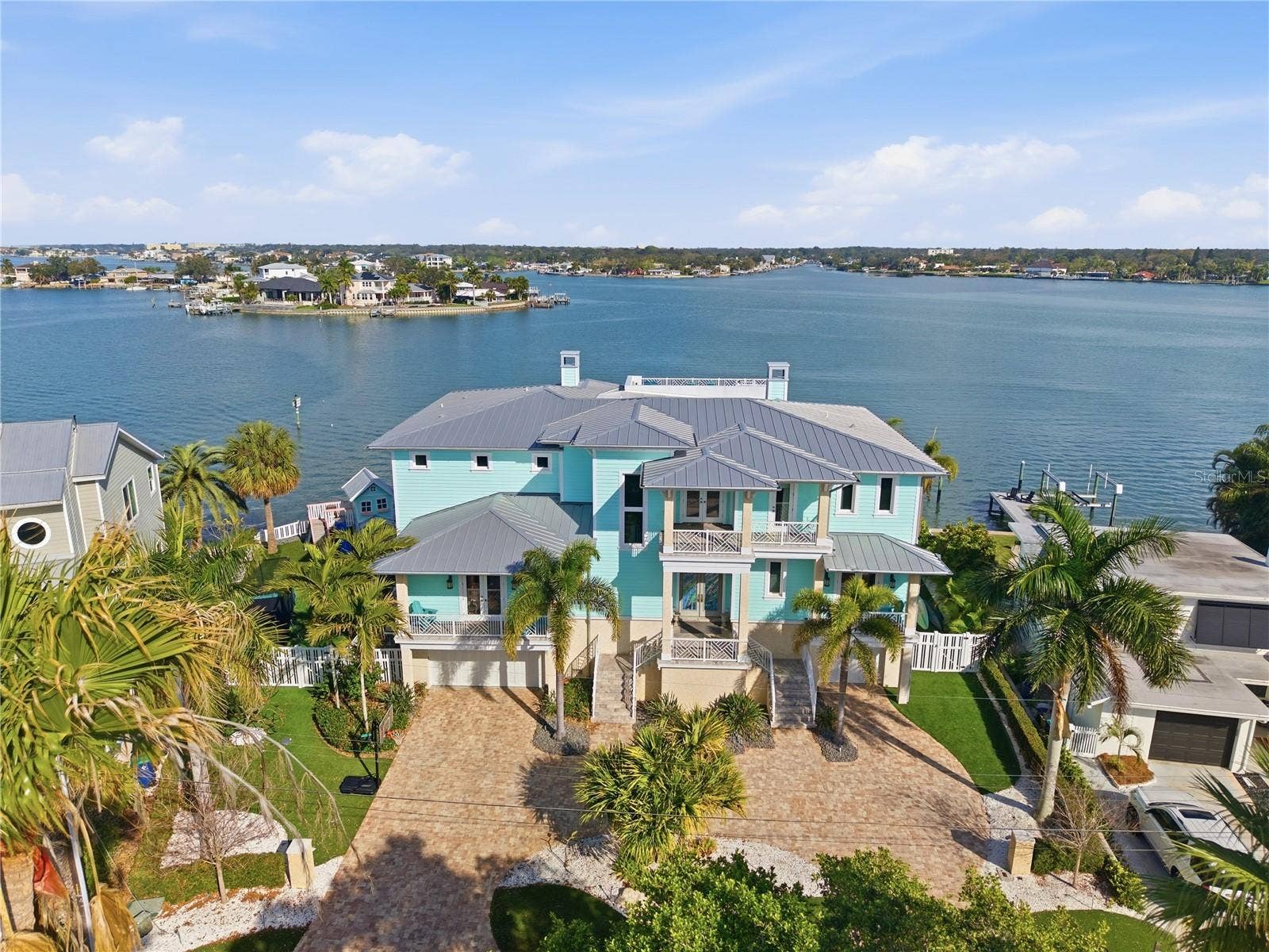 391 12TH AVENUE, Indian Rocks Beach, FL 33785 391 12TH AVENUE, Indian Rocks Beach, FL 33785