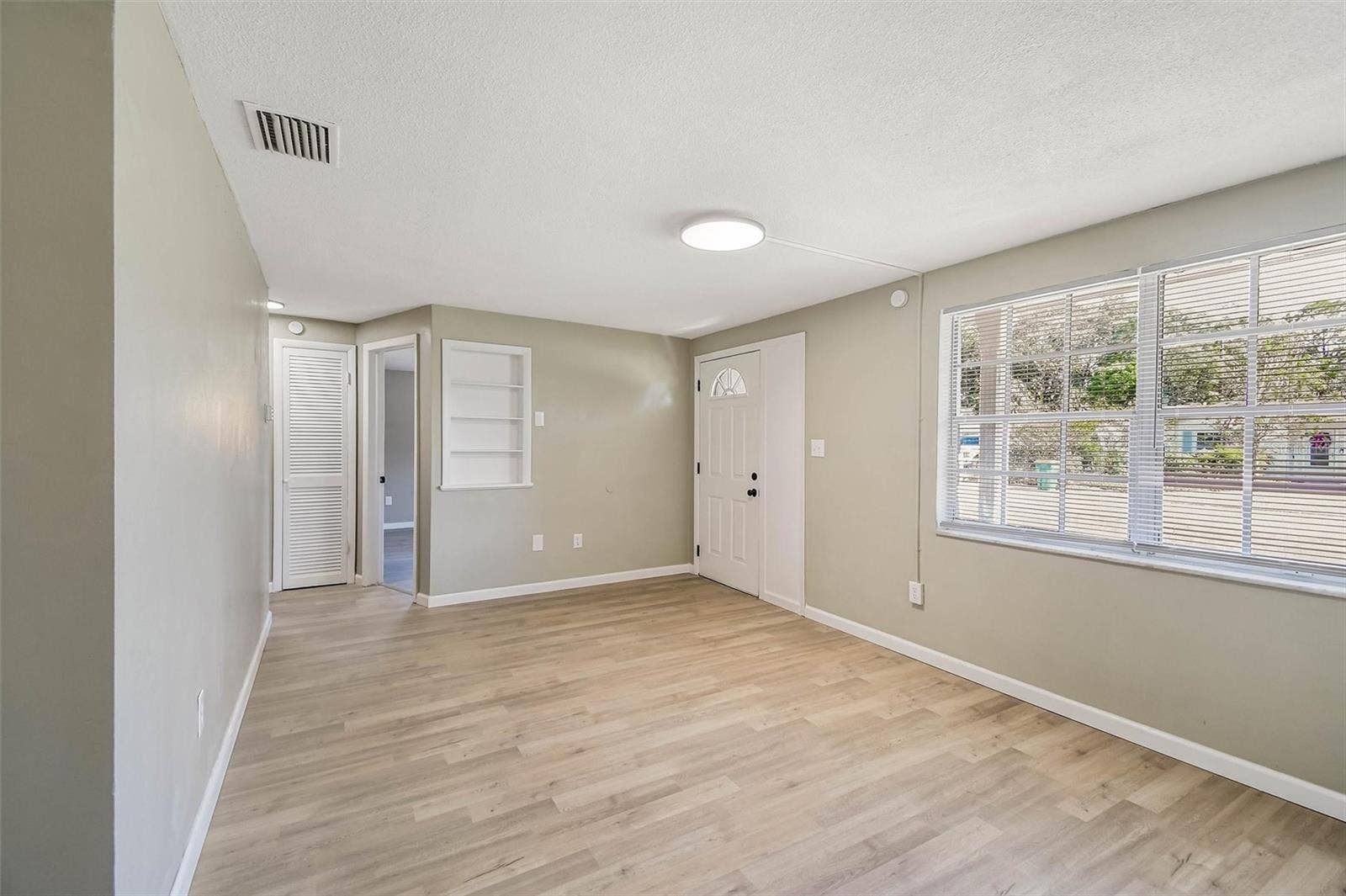 3317 BAINBRIDGE DRIVE, Holiday, FL 34691 living room
